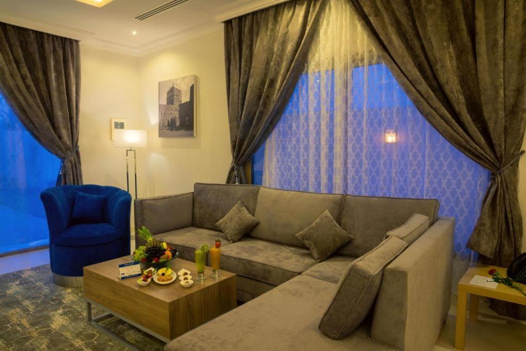 Swiss International Hotel Villas Unaizah - Al Qassim Exterior photo